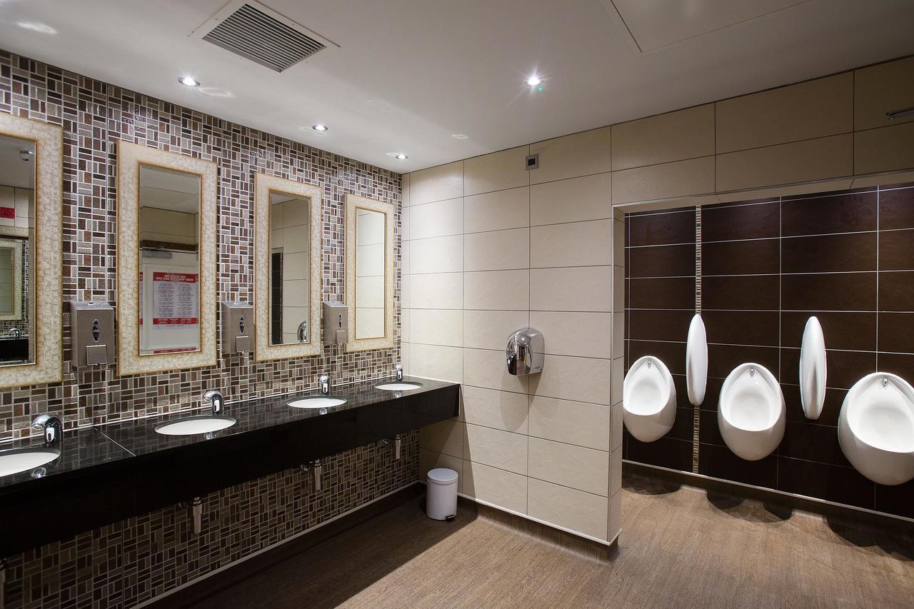 Hotel The Furness Railway Wetherspoon à Barrow-in-Furness Extérieur photo