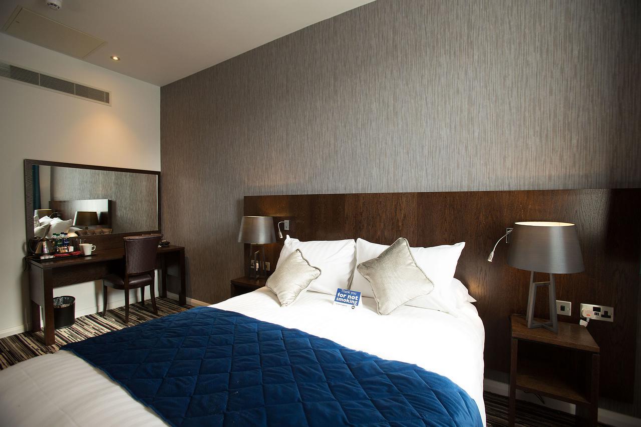 Hotel The Furness Railway Wetherspoon à Barrow-in-Furness Extérieur photo