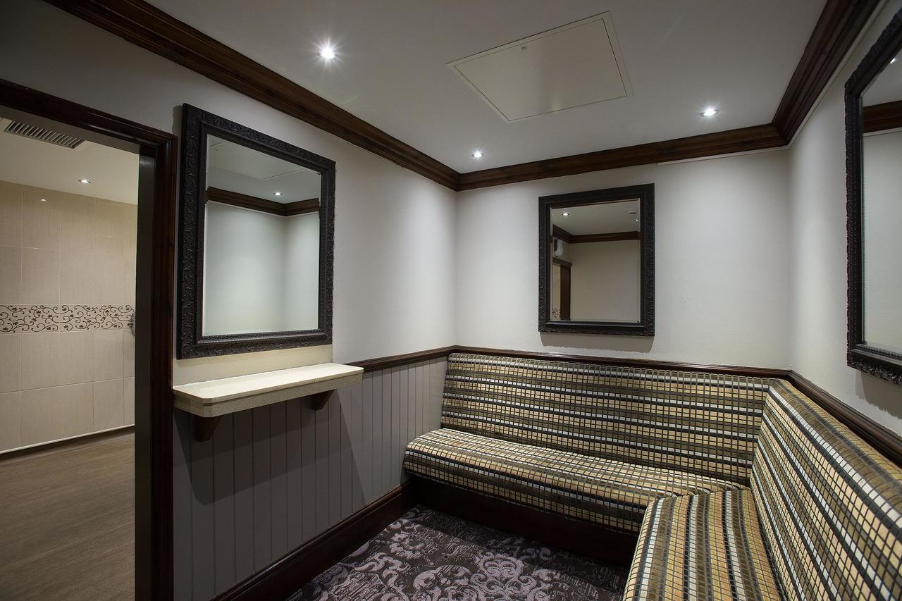 Hotel The Furness Railway Wetherspoon à Barrow-in-Furness Extérieur photo