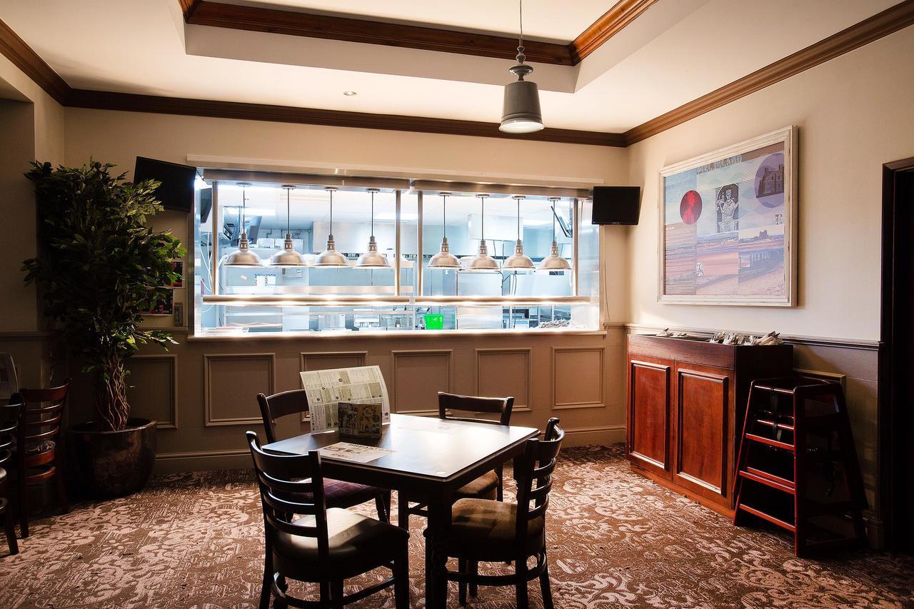 Hotel The Furness Railway Wetherspoon à Barrow-in-Furness Extérieur photo