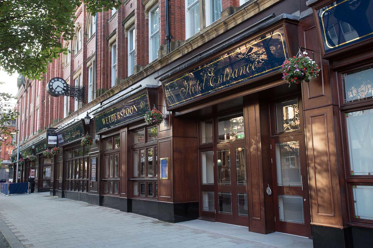 Hotel The Furness Railway Wetherspoon à Barrow-in-Furness Extérieur photo