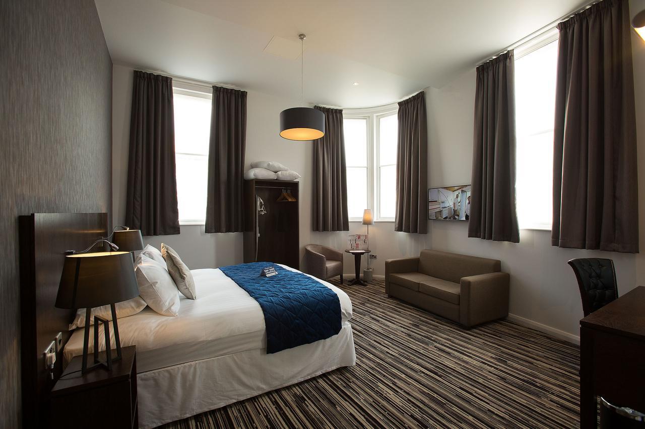 Hotel The Furness Railway Wetherspoon à Barrow-in-Furness Extérieur photo