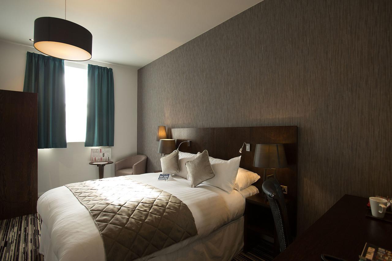 Hotel The Furness Railway Wetherspoon à Barrow-in-Furness Extérieur photo