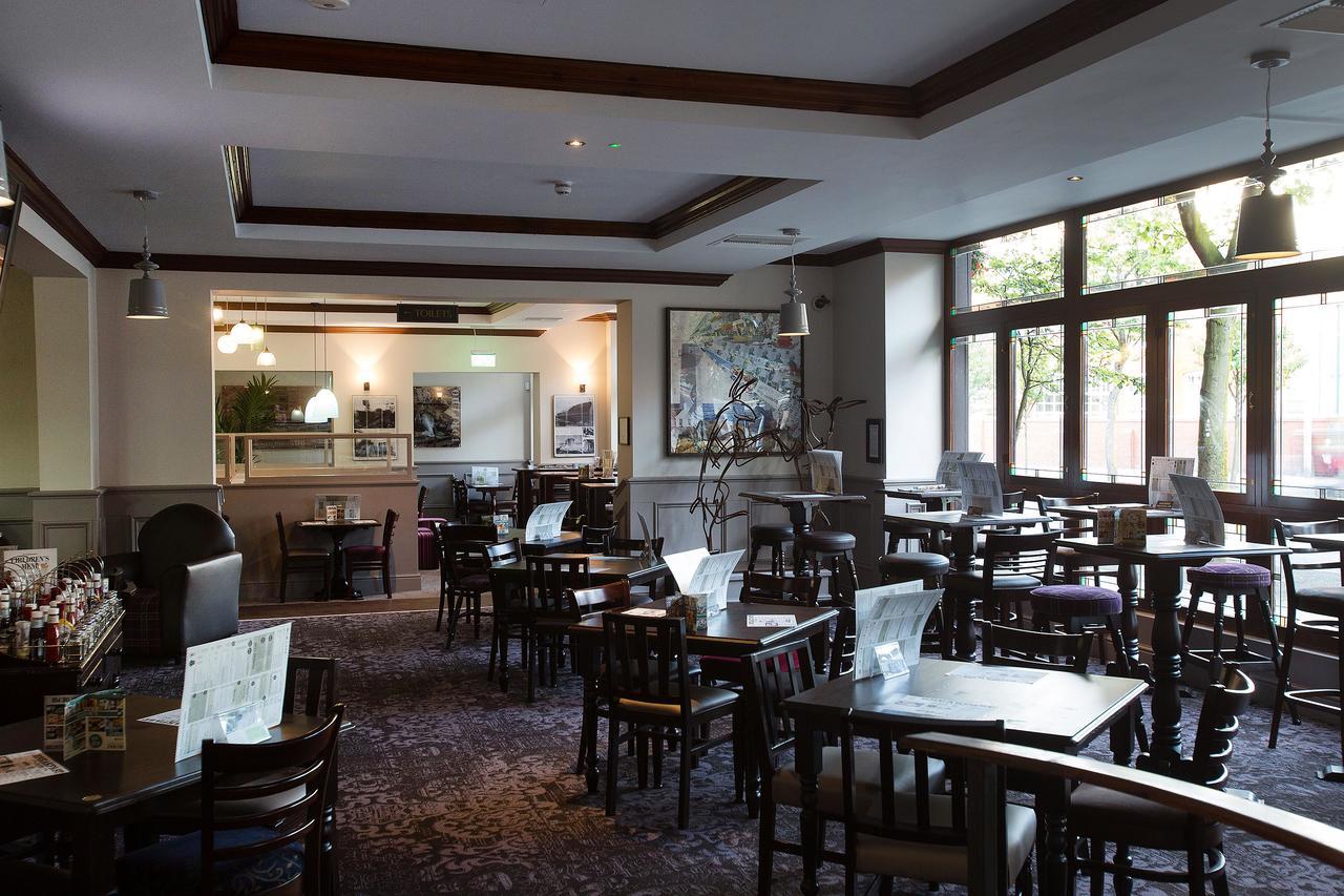 Hotel The Furness Railway Wetherspoon à Barrow-in-Furness Extérieur photo